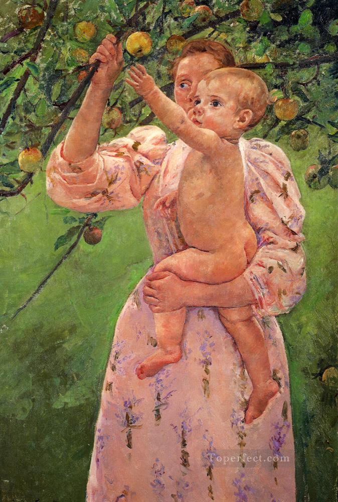 Bebé alcanzando una manzana madres hijos Mary Cassatt Pintura al óleo